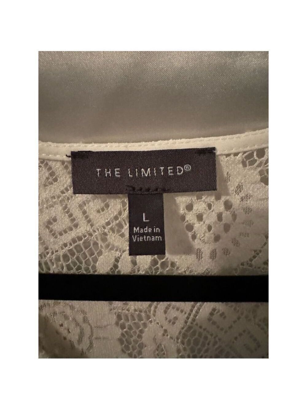 The Limited Blouse - Picture 3 of 4
